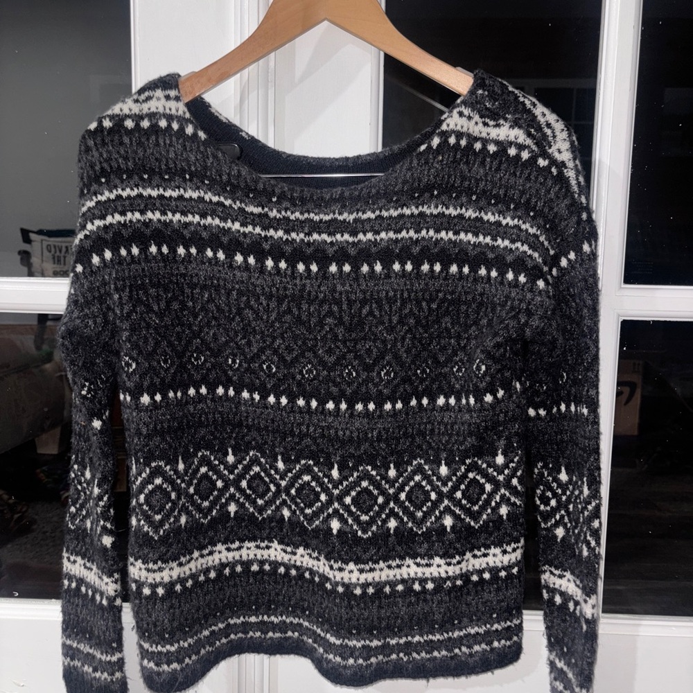 American Eagle Outfitters Black and White Patterned Sweater